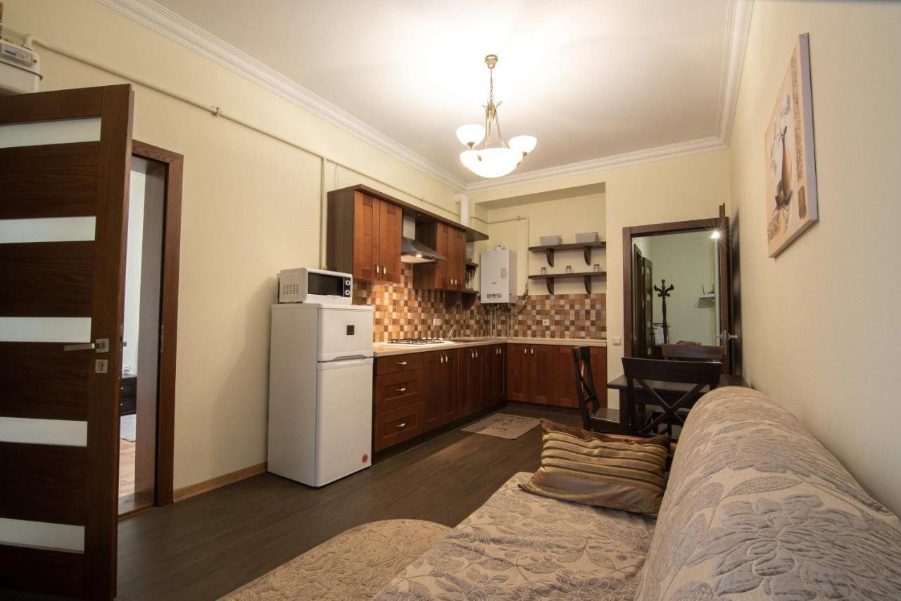 Comfort Apartment Leopoli Esterno foto