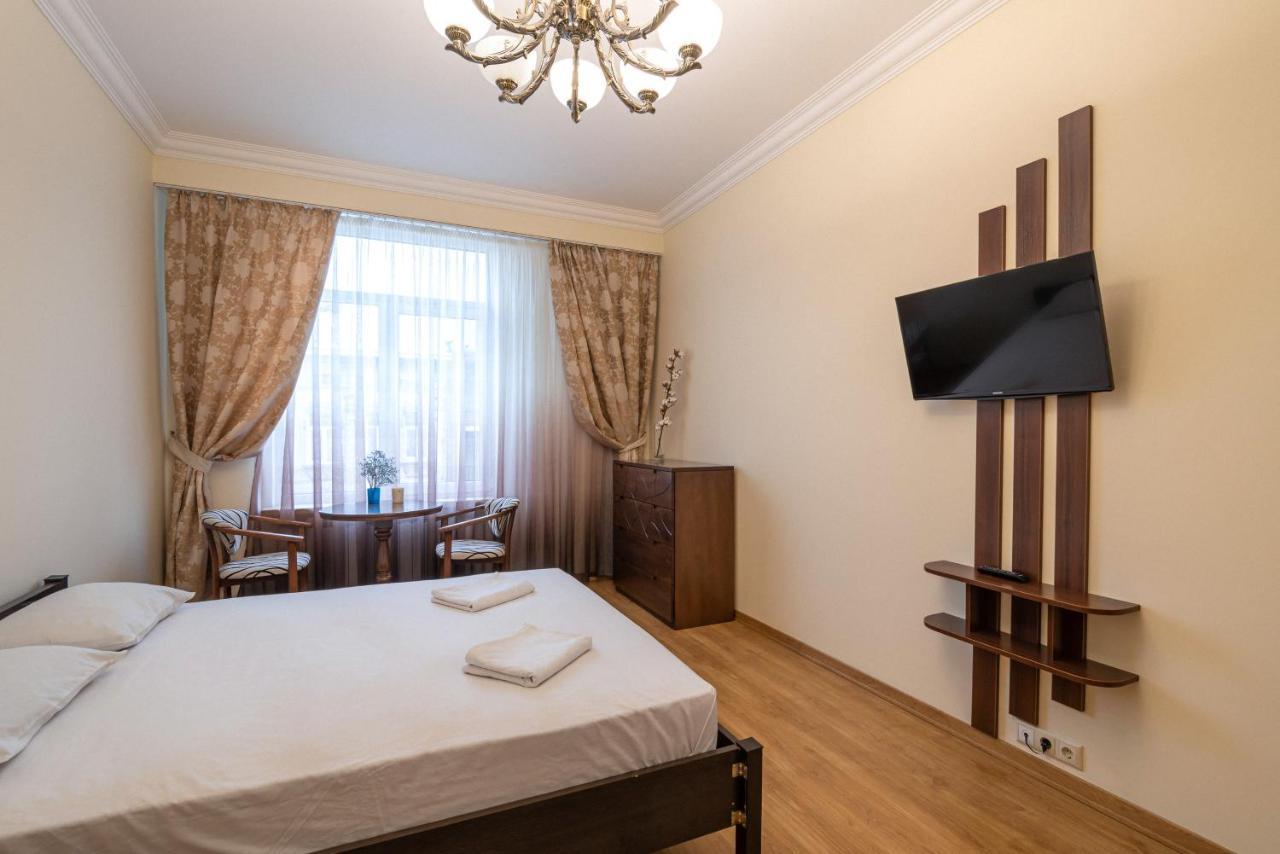 Comfort Apartment Leopoli Esterno foto