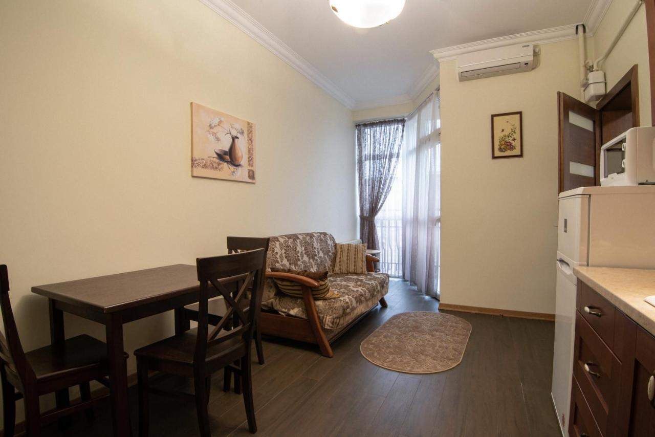 Comfort Apartment Leopoli Esterno foto
