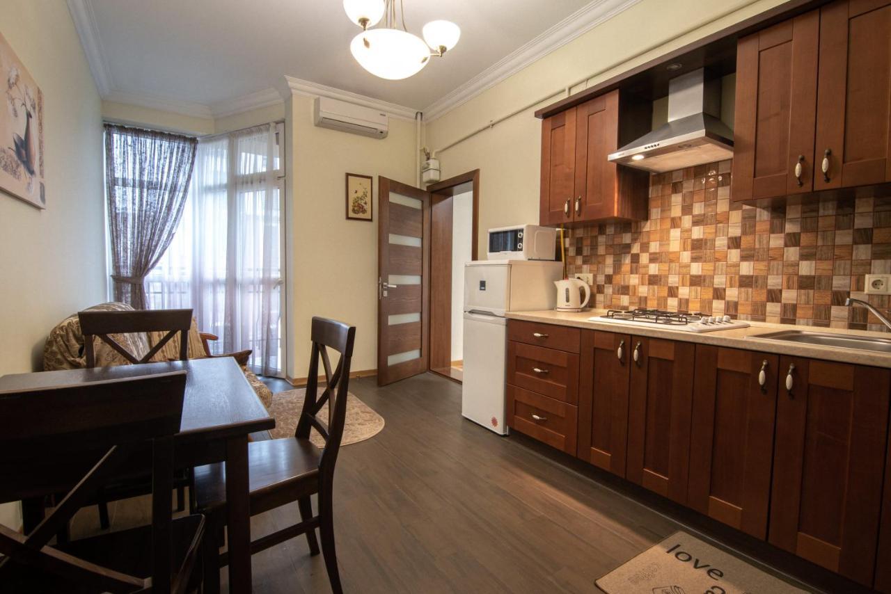 Comfort Apartment Leopoli Esterno foto